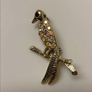 VINTAGE GOLD & Diamond brooch with real ruby eye